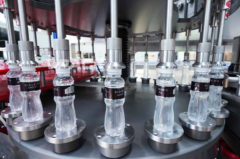 Rotary OPP Hot Melt Glue Labeling Machine5